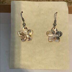 Chic Floral Shell Drop Earrings